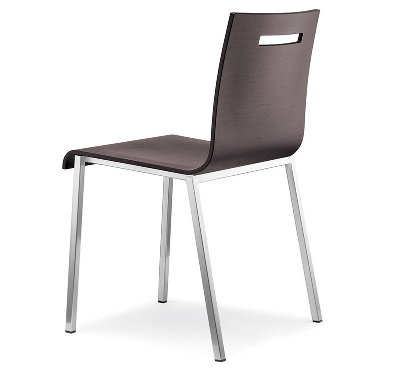Kuadra XL Stuhl mit Lehnenlochung 2421