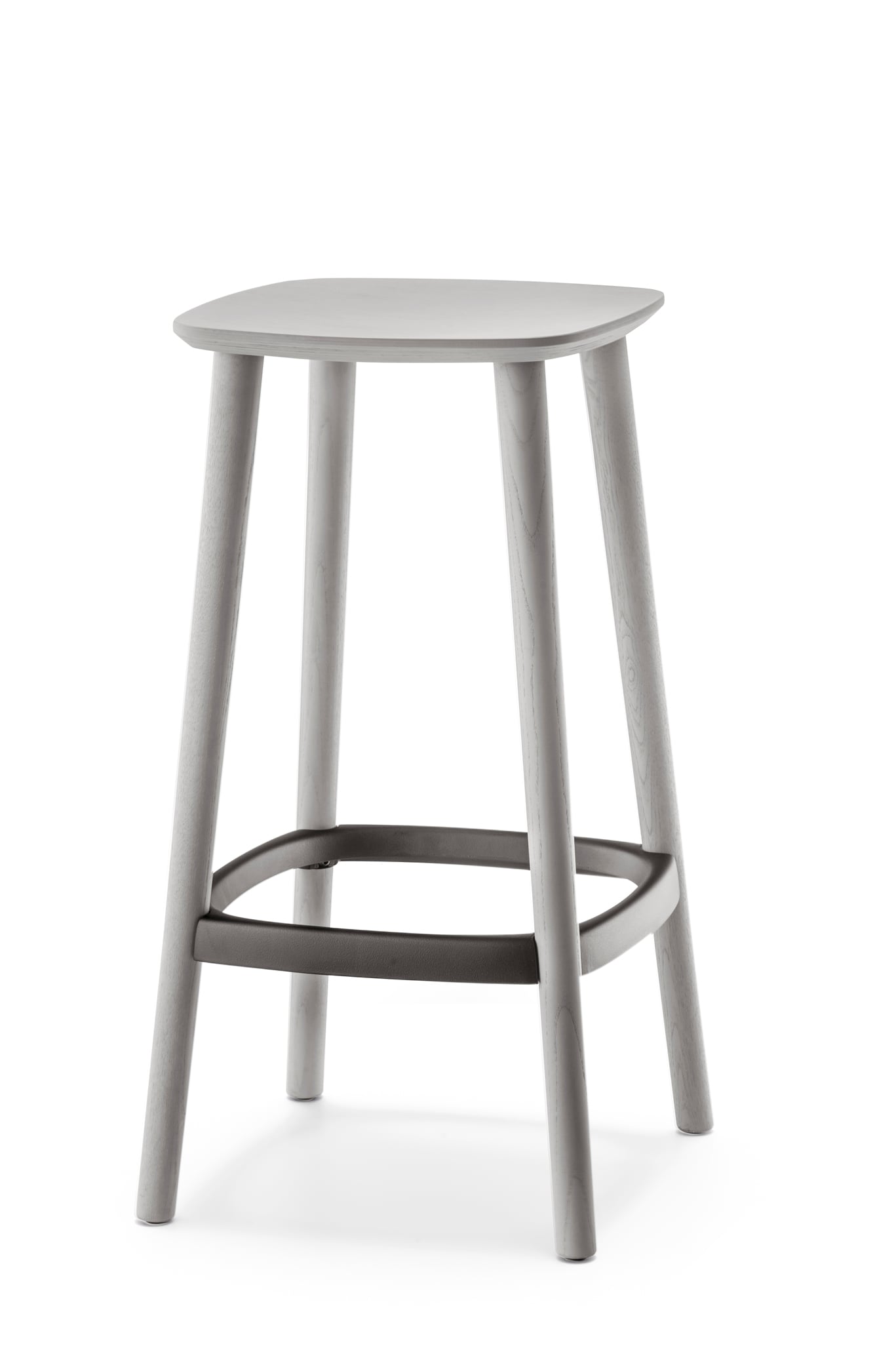72ed2f4ddfa772bd4814fae72a405621-babila_2702_gc_nero_02_low Babila Barhocker 2706 aus hellgrau gebeiztem Eschenholz mit vier konischen Beinen und dunkler Metallfußstütze.